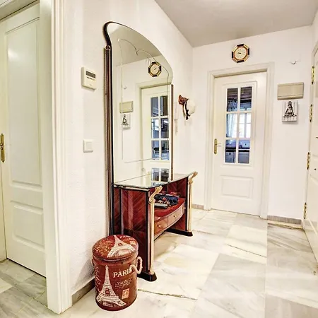 Daire Family With 2 Bedrooms Benalmádena